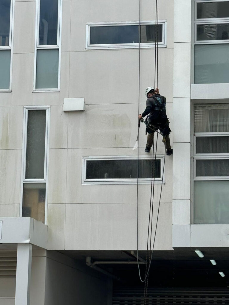 8acb2811-bbe7-4e02-856b-d95ef8e57089